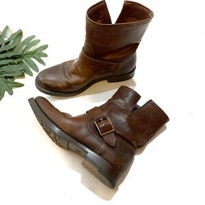 Frye Biker Buckle Natalie Short Engineer Boots Size 5